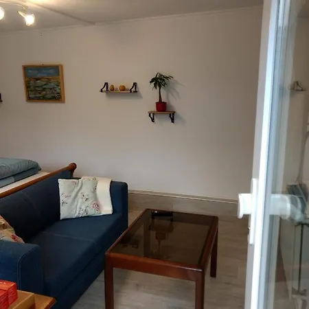 شقة Ruhiges, Gemuetliches Mit Bad Fuer 2 Personen, Mit Gartenterasse لوبيك